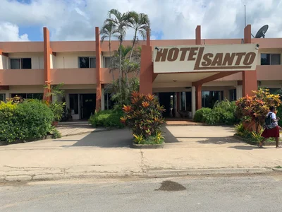 Luganville - Photo 2