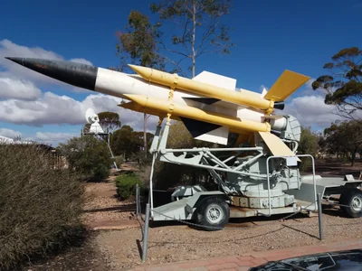 Red Centre - Photo 2