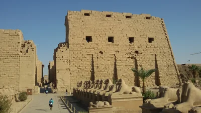 Luxor - Photo 3