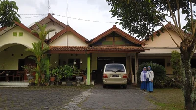 Sleman - Photo 3