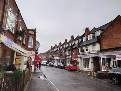 Hampshire - Photo 2