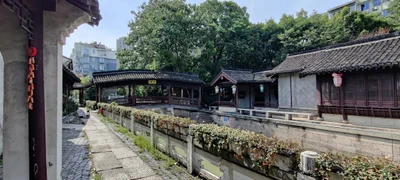 Haining - Photo 4