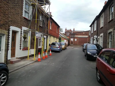 Surrey - Photo 4