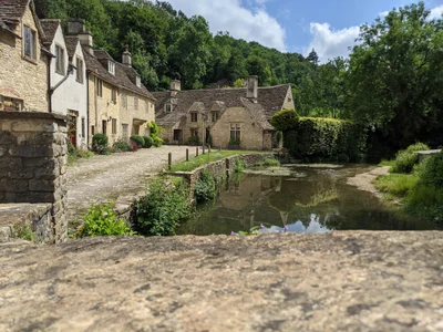 Wiltshire - Photo 2