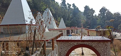 Ranikhet - Photo 4