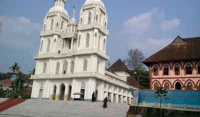 Kuravilangad - Photo 3